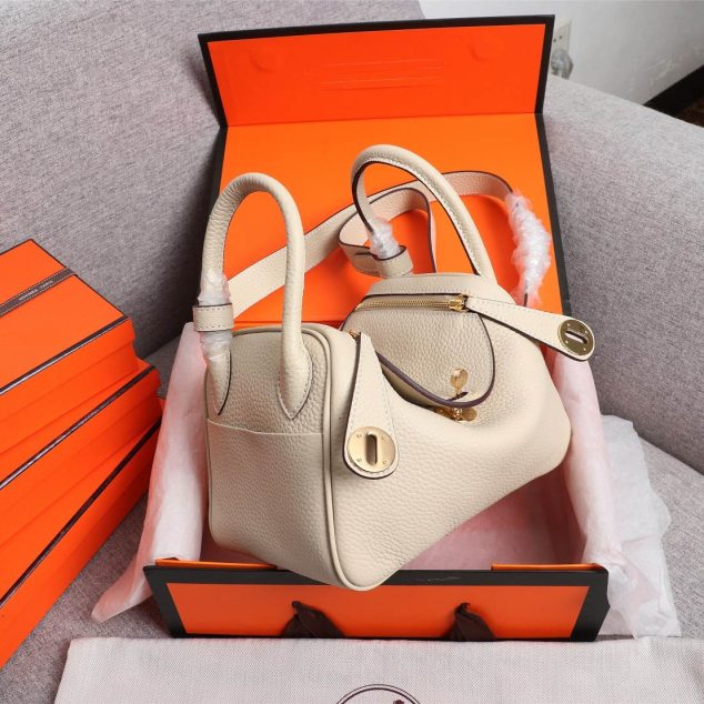  Hermes Lindy Bag