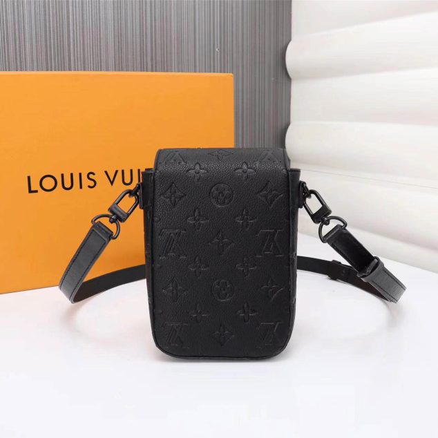  Louis Vuitton Model: 69405 Size: 15x17x8 cm