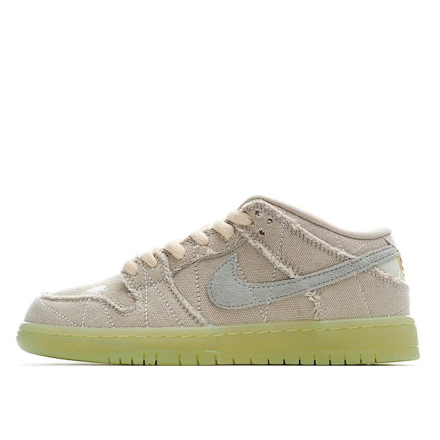  Nike SB Dunk Low Mummy Sneakers