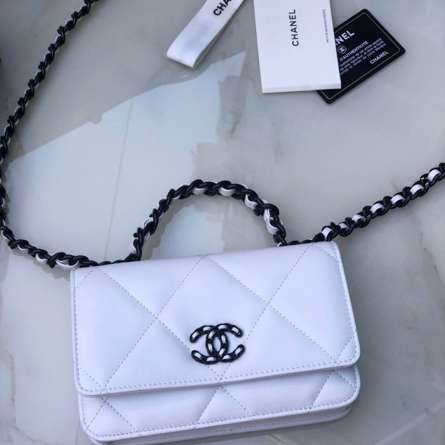  Brand: Chanel Model: 0957 Size: 19cmX11.5cmX7cm