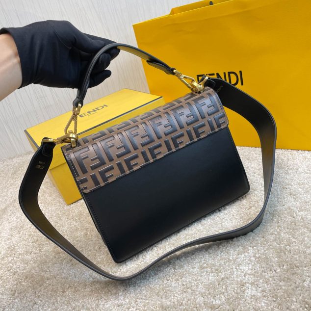  Fendi Kan I Model: Large 8839