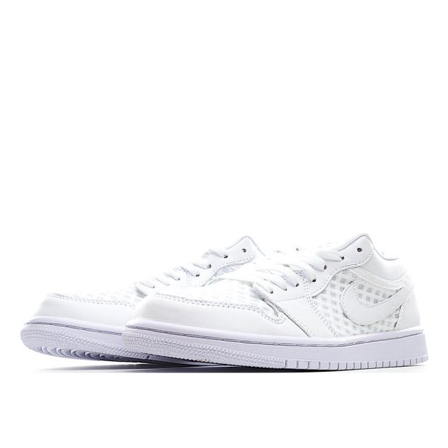  Wmns Air Jordan 1 Low Breathe ‘Triple White’