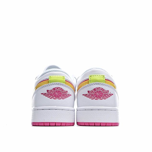  Air Jordan 1 Low GS ‘Edge Glow’