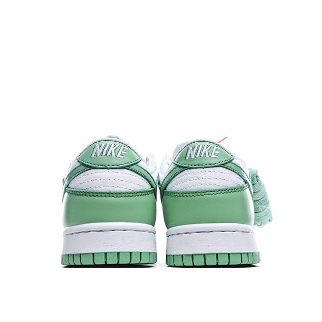  Nike SB Dunk Low Turquoise Sneakers