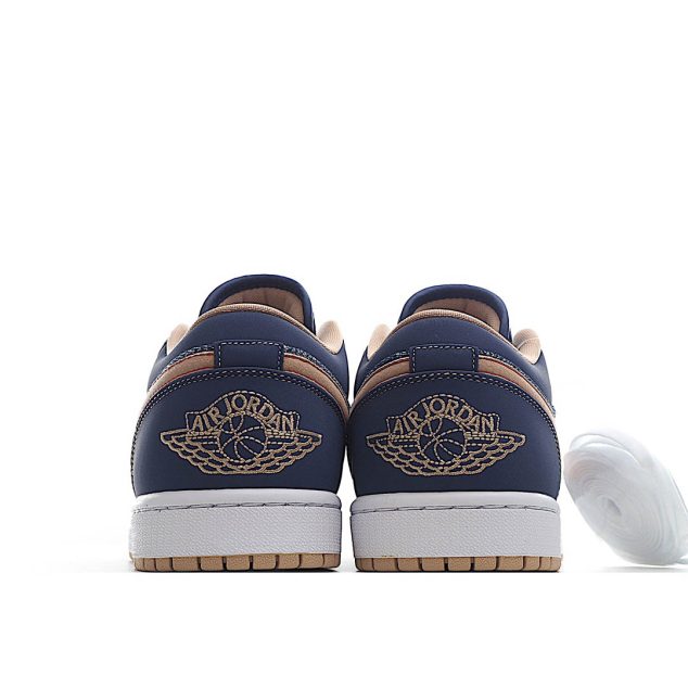  Air Jordan 1 Low SE ‘Denim’