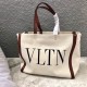  Model 0978 Valentino Size:37x12x32cm