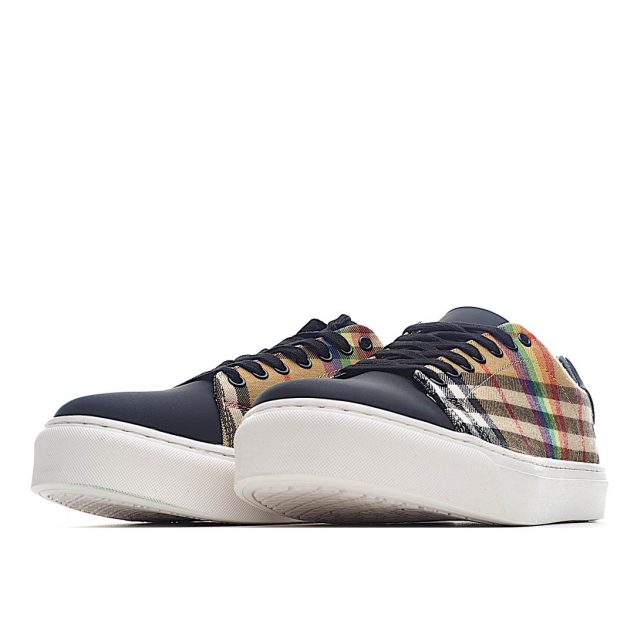  BURBERRY Vintage Sneakers