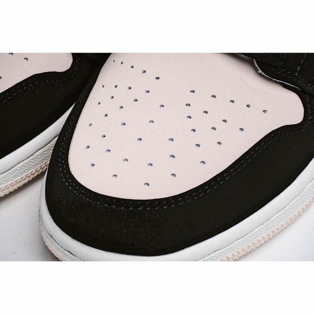  Wmns Air Jordan 1 Low ‘Black Guava Ice’