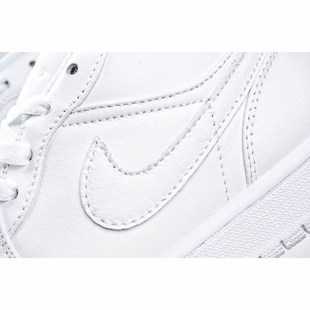  Air Jordan 1 Low ‘Triple White’