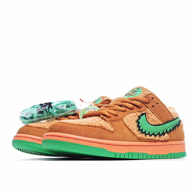  NIKE SB DUNK LOW PRO QS sneakers