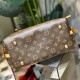  Louis Vuitton size: 29*12*24cm