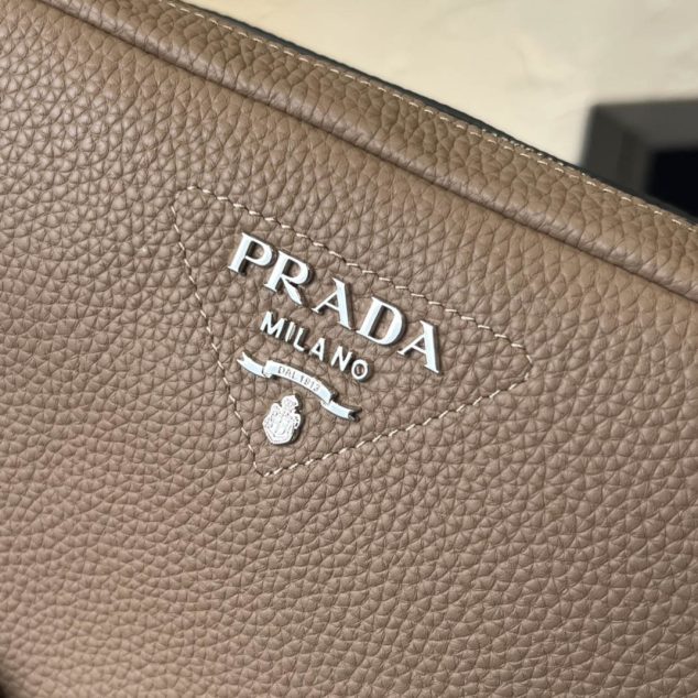  Prada Double Shoulder Strap Size: 22x14cm 1BH082