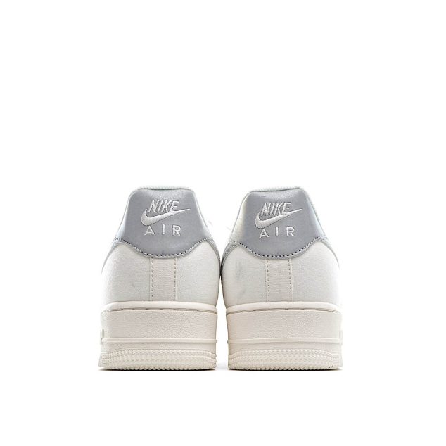  Nike Air Force 1 07 3M Reflective