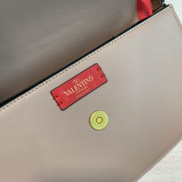  Valentino L shoulder bag