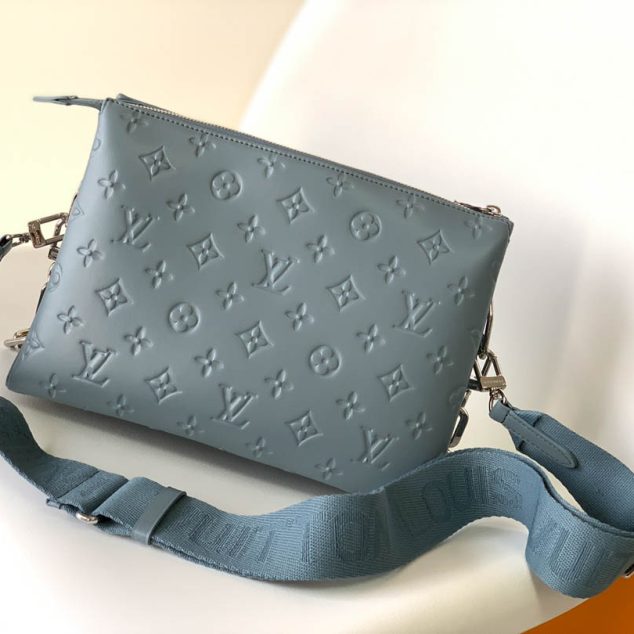  LV Size: 26 x 20 x 12 cm