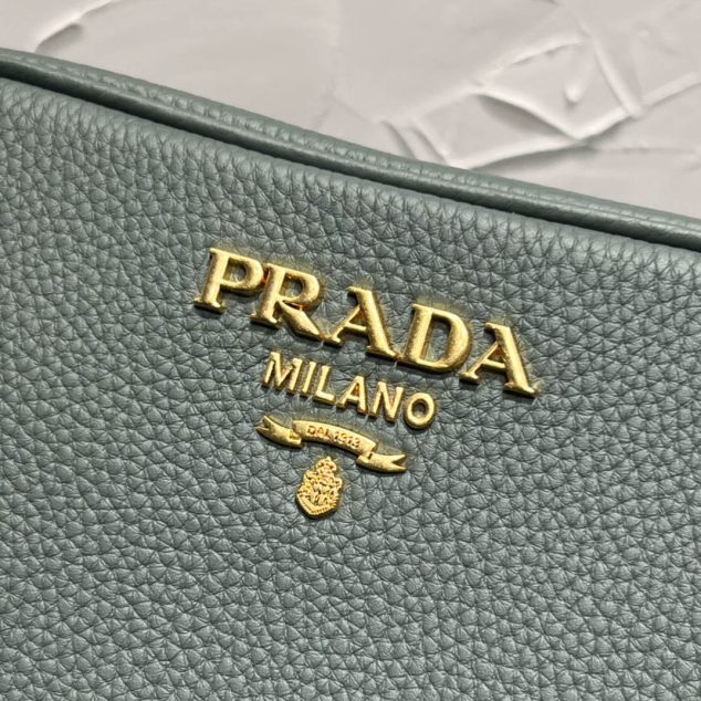  Prada Deerskin Bag Size: 22x15cm 1BH082