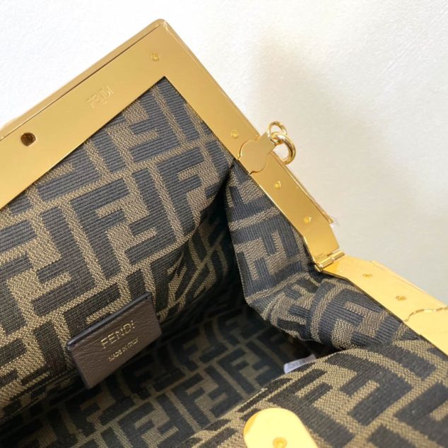  FENDI First Size: 32.5x15x23.5cm 26×9.5x18cm 11.5×5.5x10cm