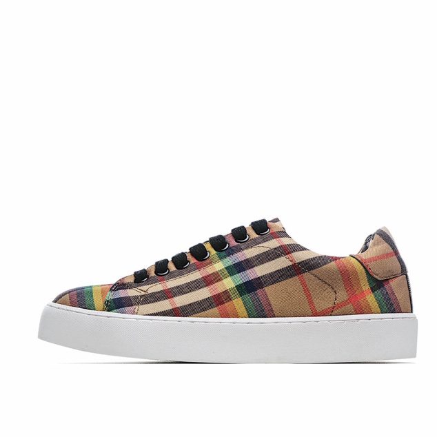  BURBERRY Vintage Sneakers