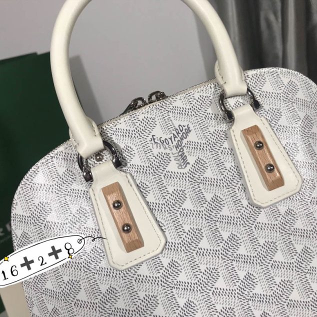  Vendme shell bag Model: GY020206 Size: 23*18.5*10cm