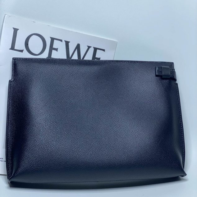  Loewe Size: 29.5x20cm Model: 3040