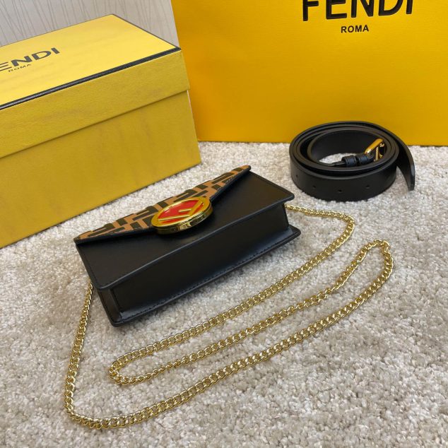  Fendi fanny pack Model: 8805