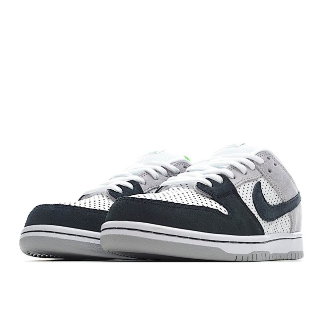  Nike SB Dunk Low Pro SB Sneakers