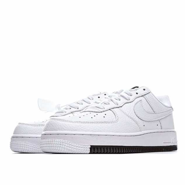  Nike Air Force 1 07 Low Low Top Sneakers