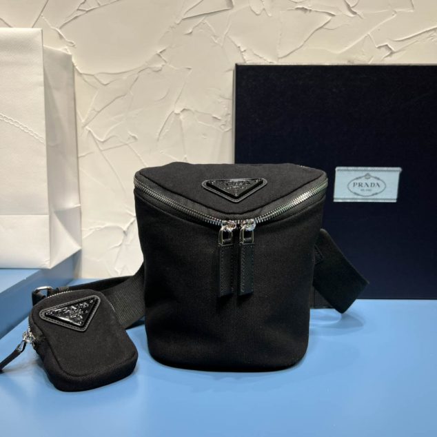  Prada Bucket Crossbody Size: 211515 2VH147