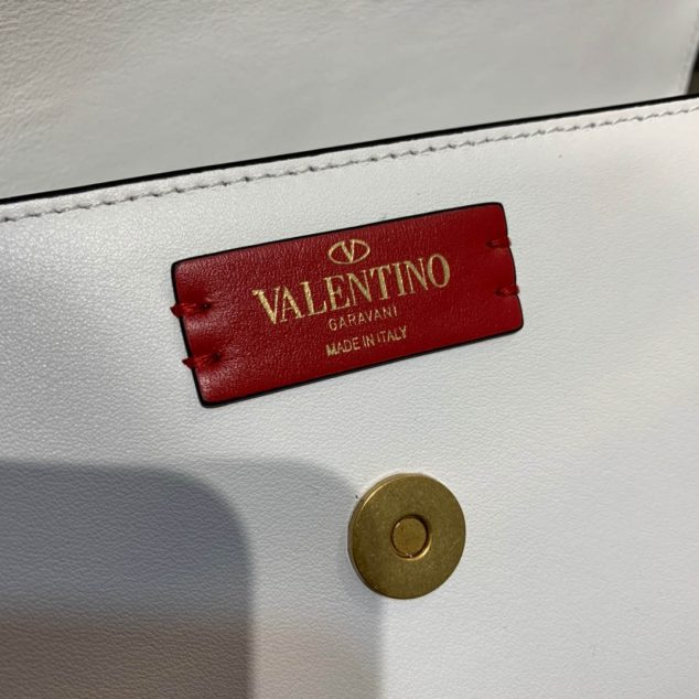  Valentino L size shoulder bag