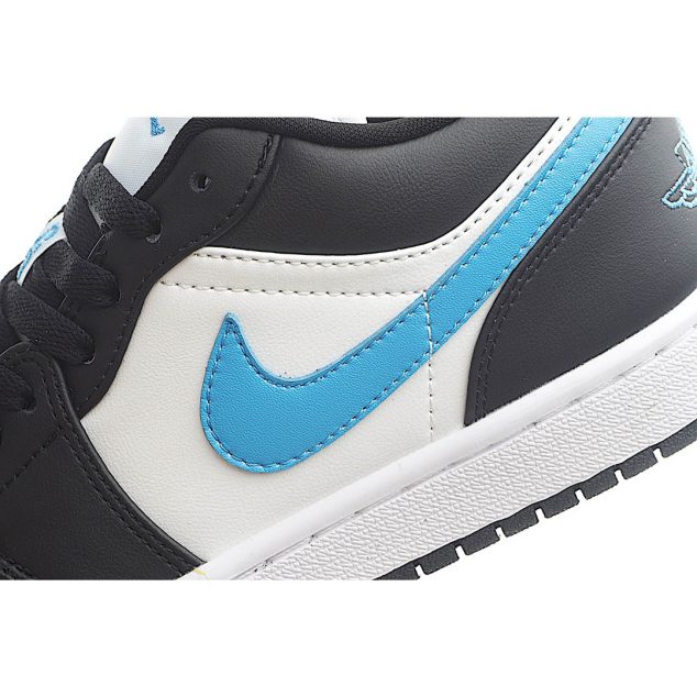  Wmns Air Jordan 1 Low ‘Black University Blue’