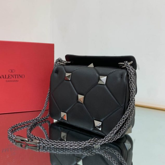  Valentino Model #2059 Size:19x13x6cm