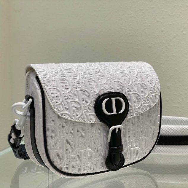  Bobby Clutch Size: 22cm