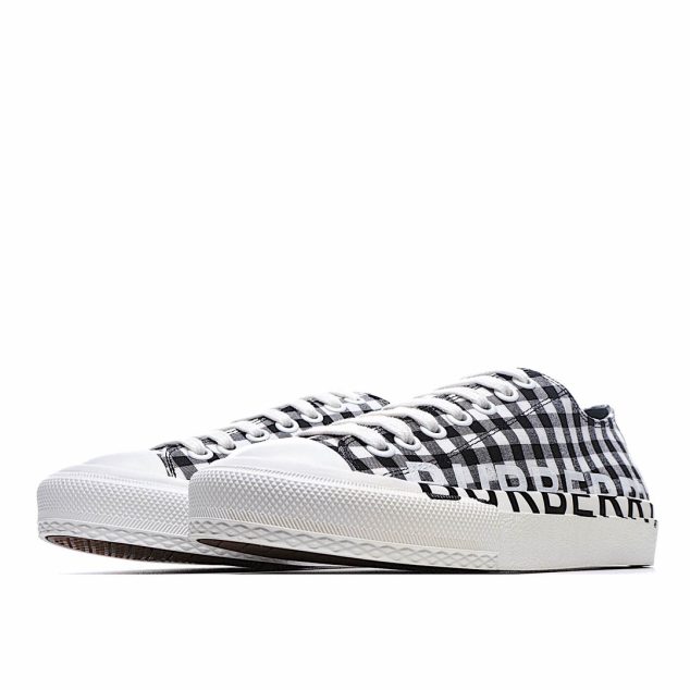  BURBERRY Vintage Sneakers