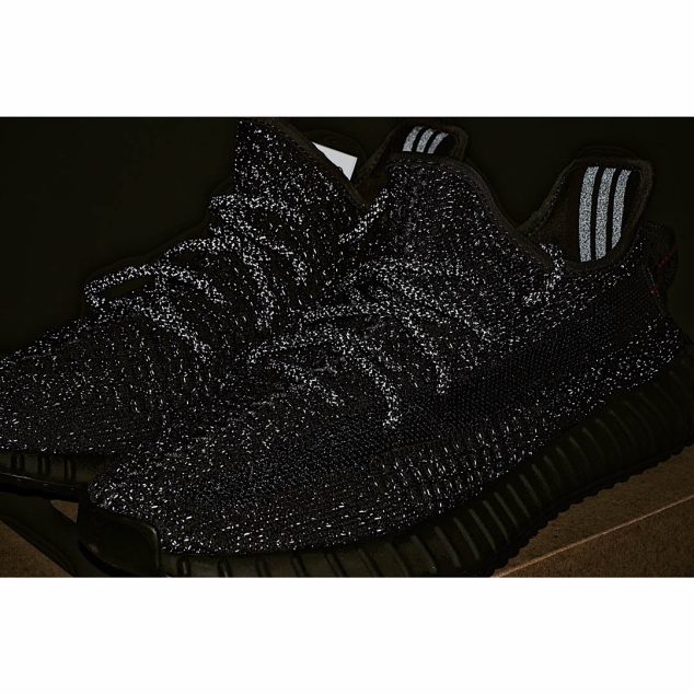  Adidas Yeezy Boost 350 V2 ‘Black Reflective’