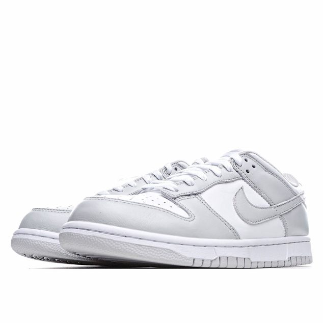  Nike SB Dunk Low Silver Grey