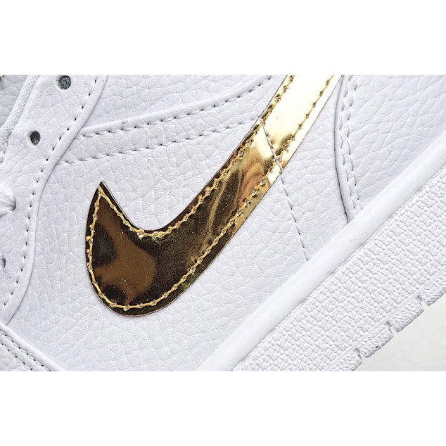  Wmns Air Jordan 1 Retro Low ‘White Metallic Gold’