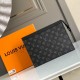  LV Size: 27 x 21 x 6 cm