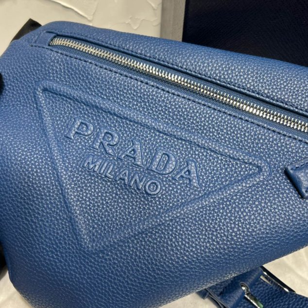  Prada Chest bag Size: 17x32cm 2VZ098