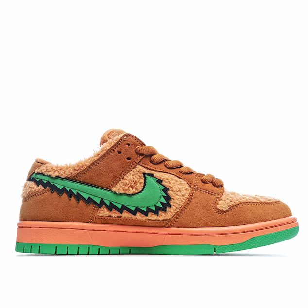  NIKE SB DUNK LOW PRO QS sneakers