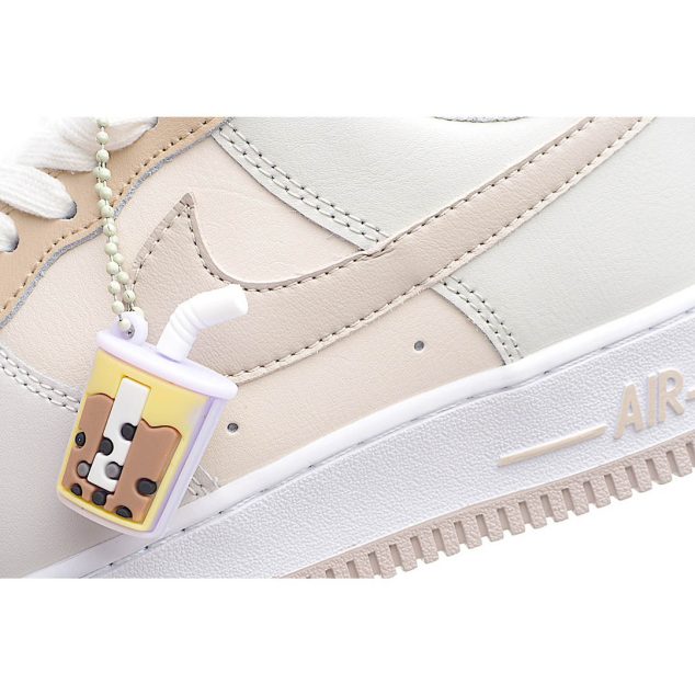  Nike Air Force 1 Hot Chocolate Low-Top Sneakers