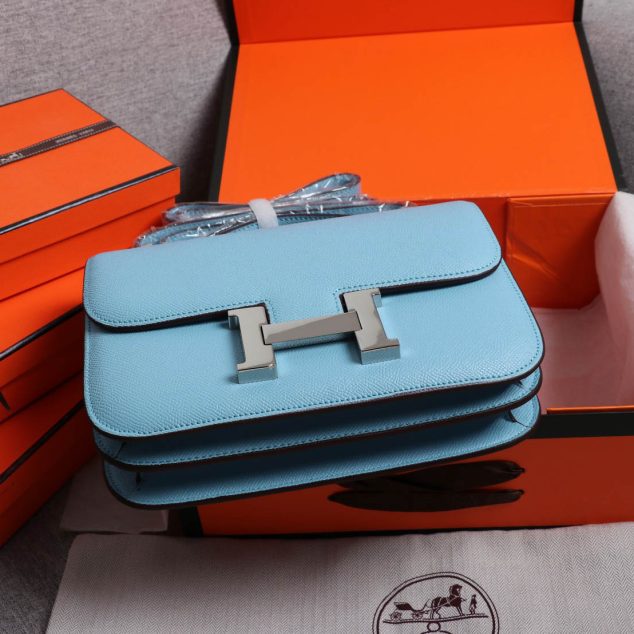  Hermes stewardess bag Size: 19*5*14.5cm 22*6*17