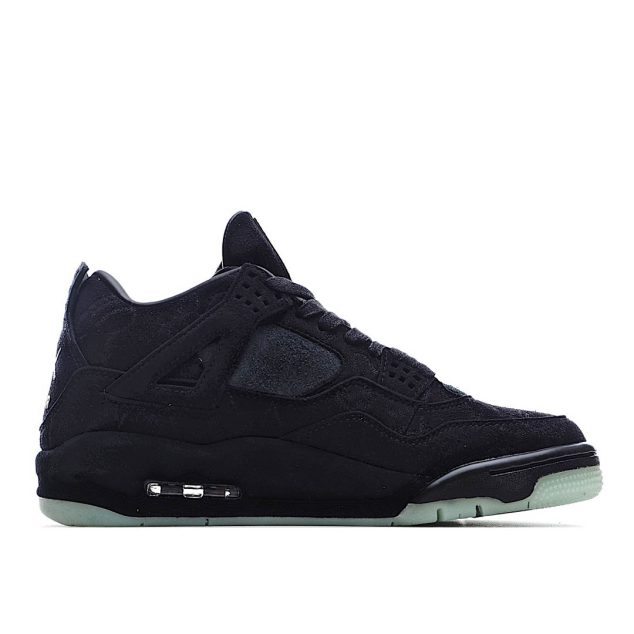  KAWS x Air Jordan 4 Retro ‘Black’