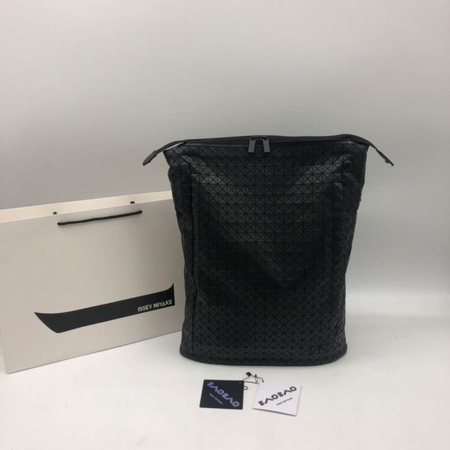  Issey Miyake Shoulder Bag Size 41.5x32x7