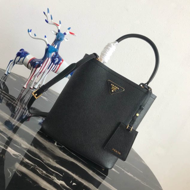  Prada Bucket Bag Size: 22×23.13cm 1BA212