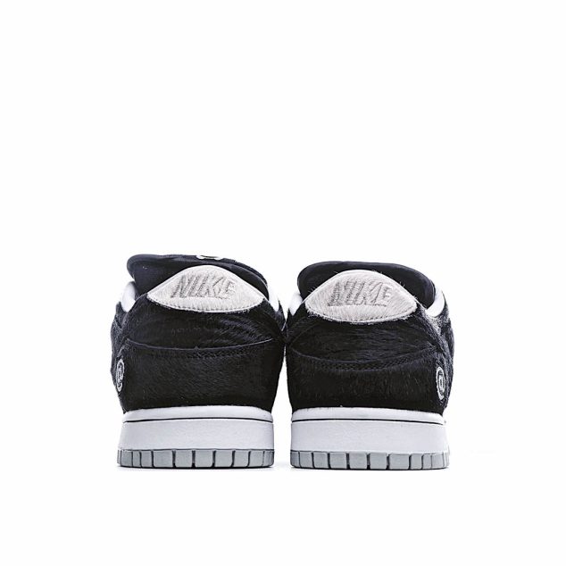  Nike SB Dunk Low Black Horsehair