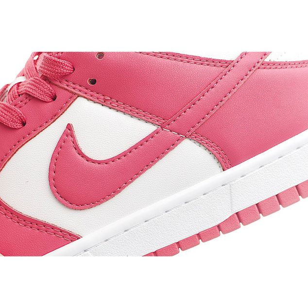  Nike SB Dunk Low Archeo Pink