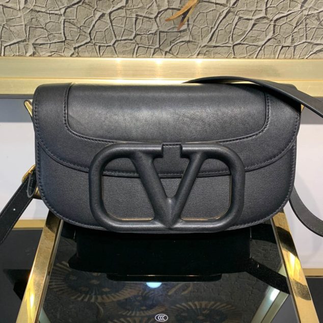  Valentino L shoulder bag