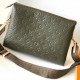  Louis Vuitton Size: 34 x 24 x 12 cm