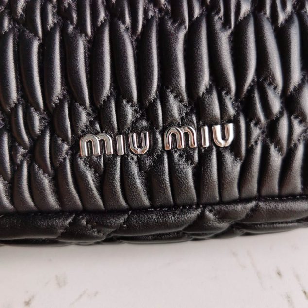  Miu Miu diamond chain bag size: 22.5, 4.5, 12