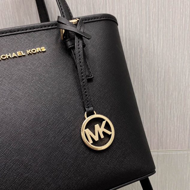  michael kors mk jetset size: 22cm*19cm*10cm